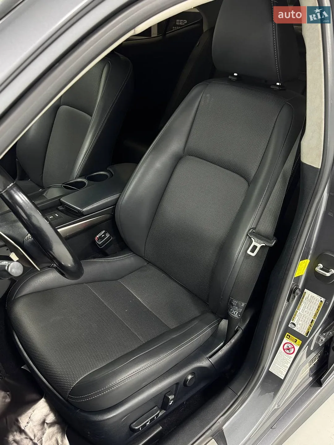 2015 Lexus IS - мініатюра 26