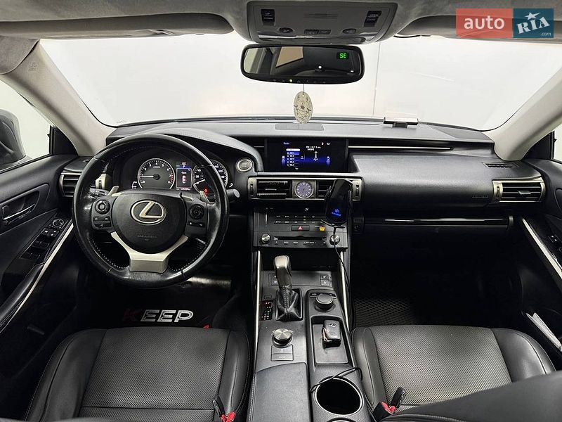 Седан Lexus IS 2015 в Одессе