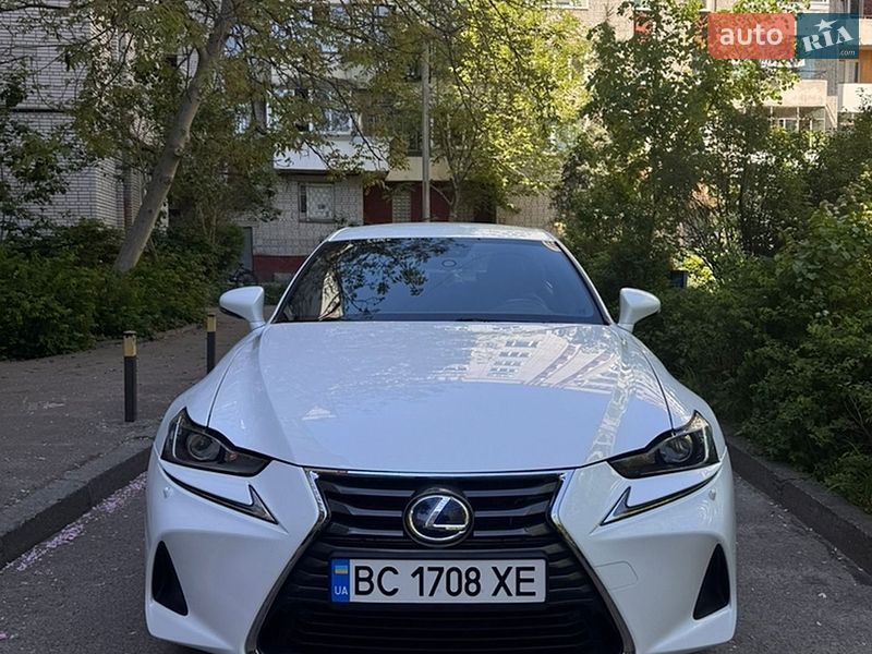 Lexus IS 2014