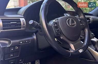 Седан Lexus IS 2014 в Львові