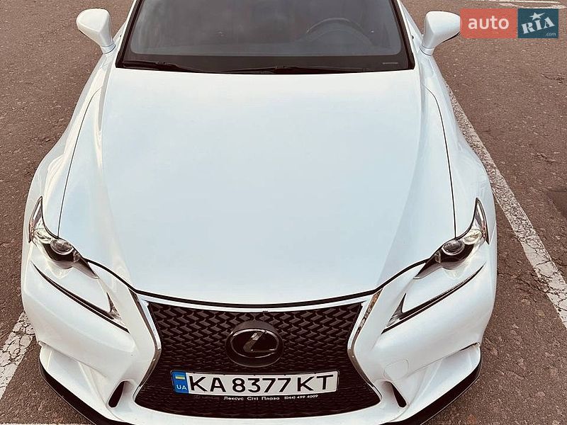 Lexus IS 2015