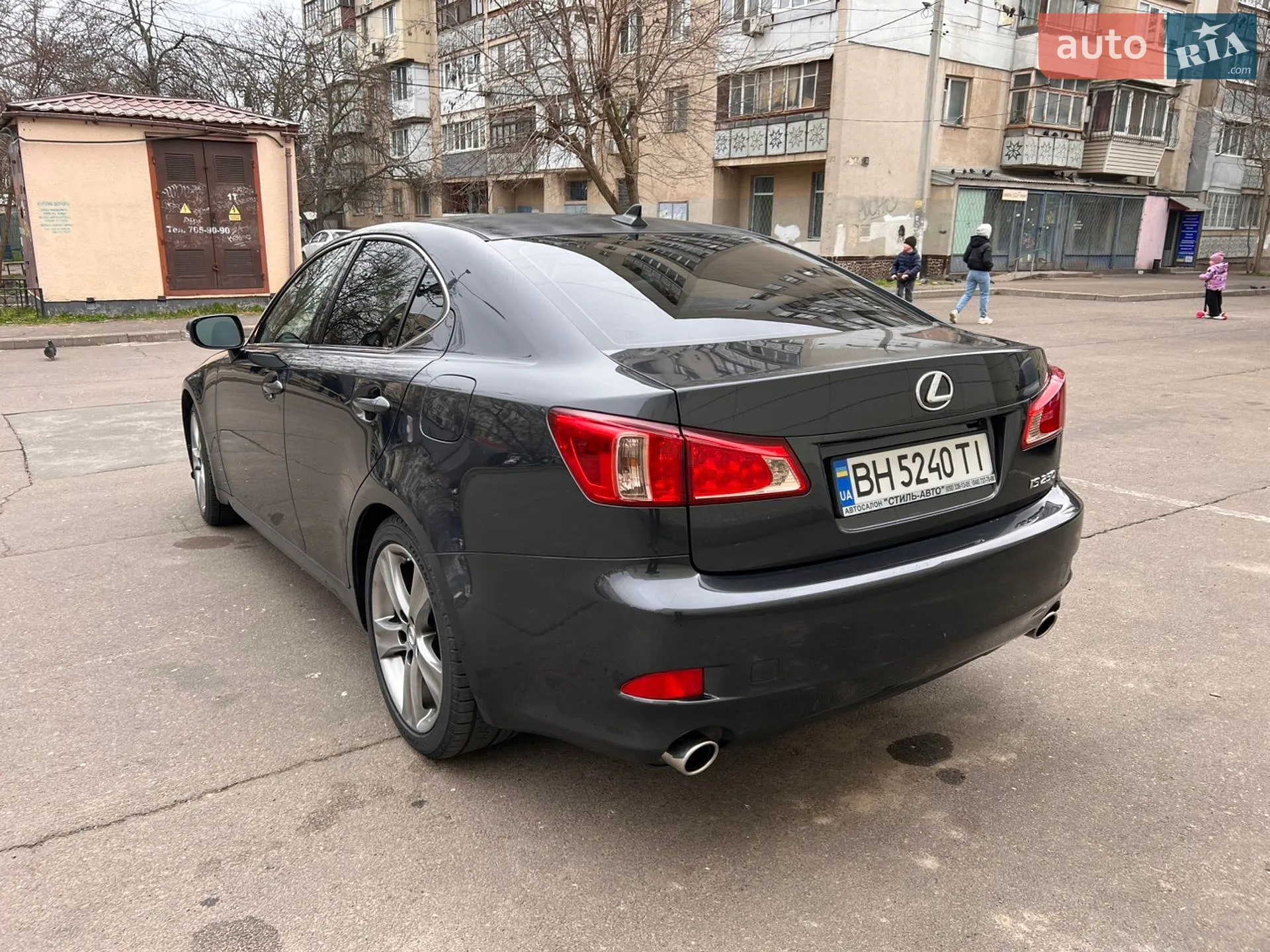 2011 Lexus IS - мініатюра 5