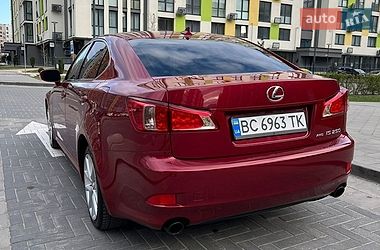 Седан Lexus IS 2012 в Львове
