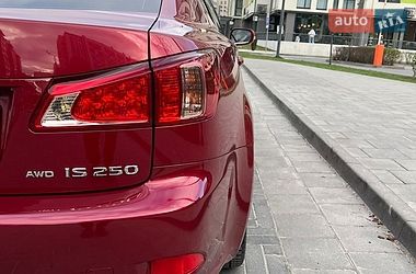 Седан Lexus IS 2012 в Львове
