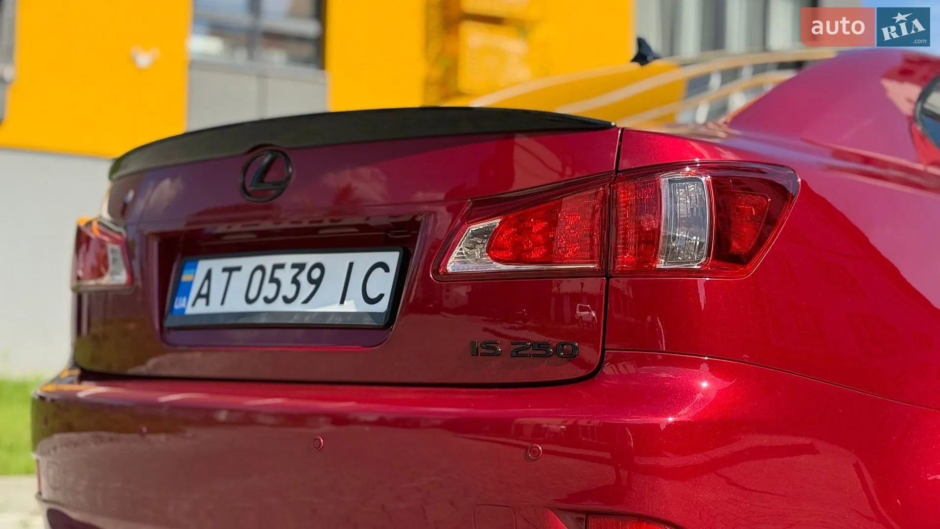 2013 Lexus IS - мініатюра 16