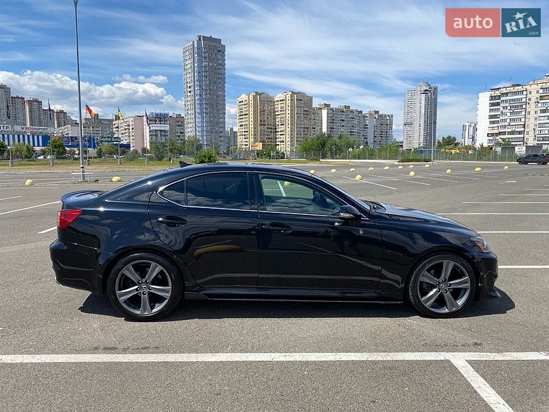 Седан Lexus IS 2011 в Киеве