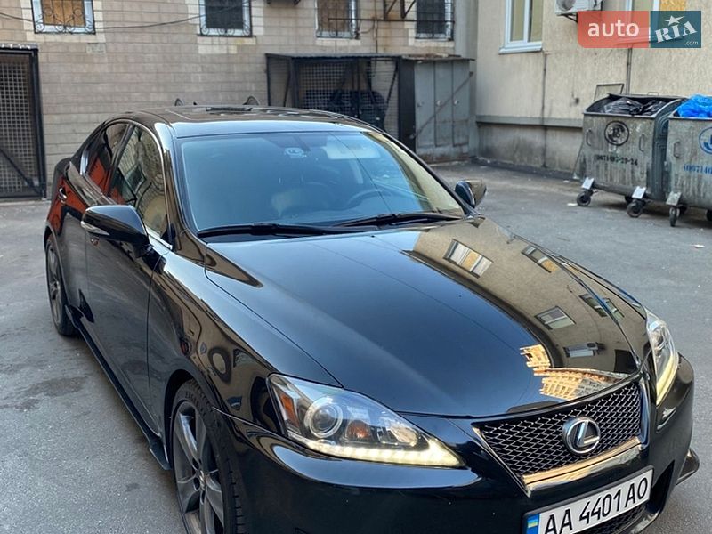 Седан Lexus IS 2011 в Киеве