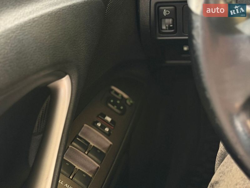 Седан Lexus IS 2008 в Гусятине