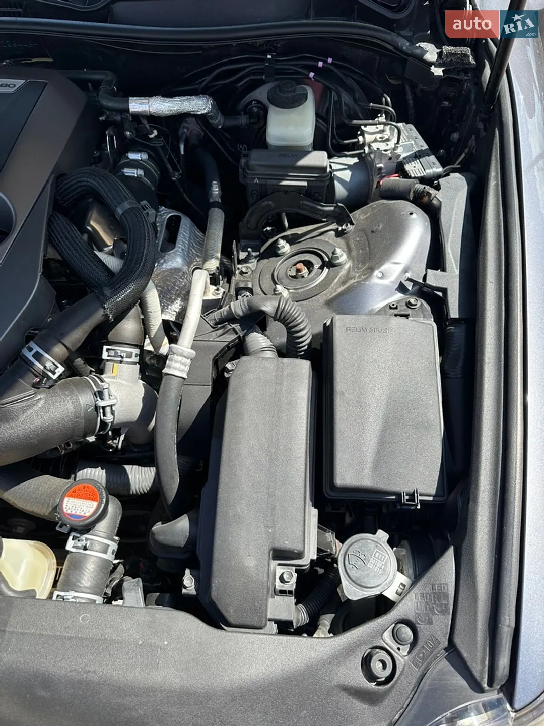 2016 Lexus IS - мініатюра 17