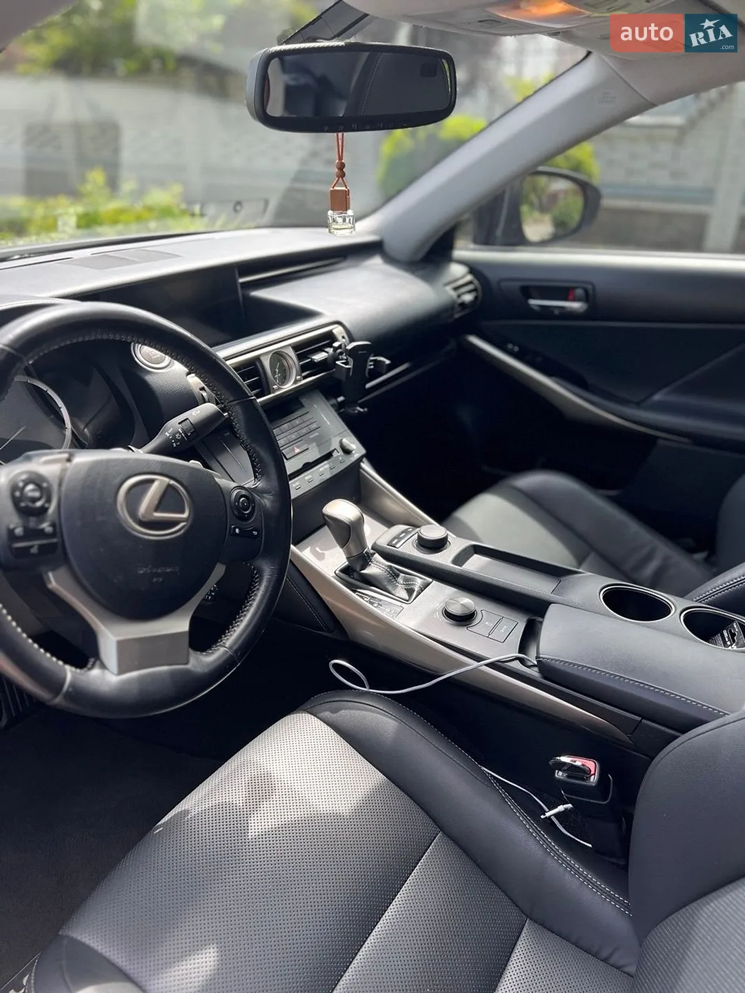 2014 Lexus IS - мініатюра 21