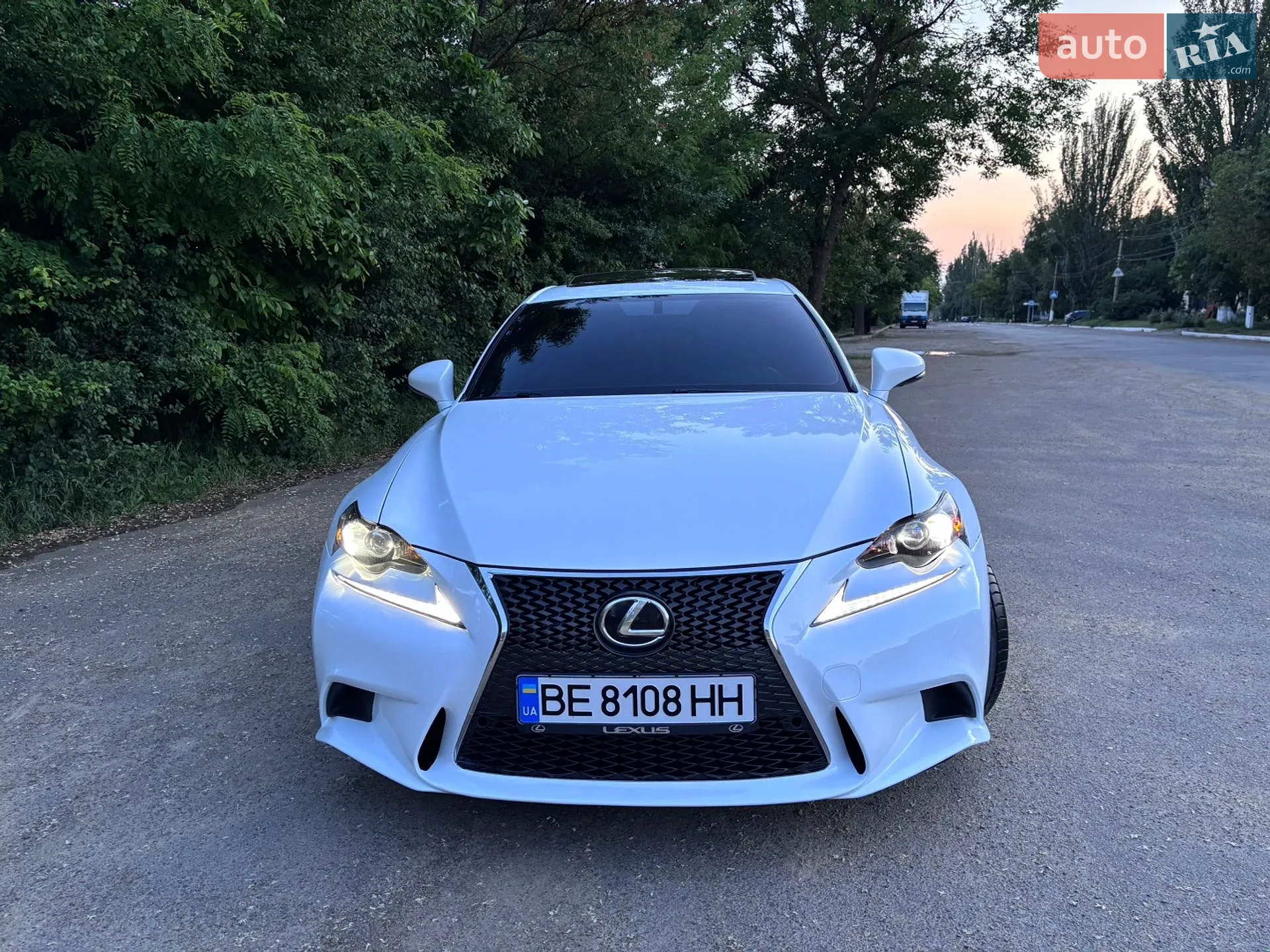 2013 Lexus IS - мініатюра 2