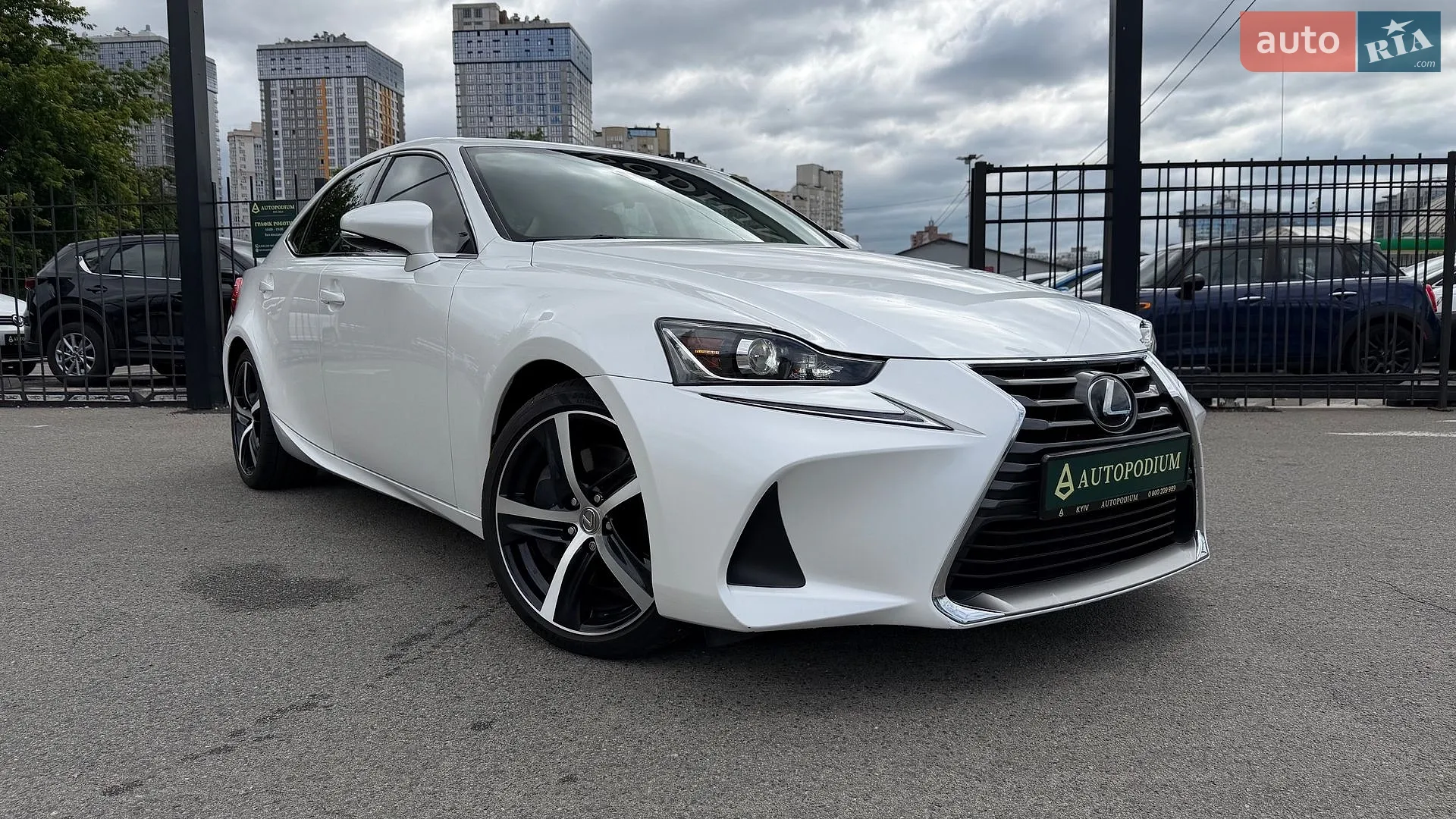 2018 Lexus IS - мініатюра 11