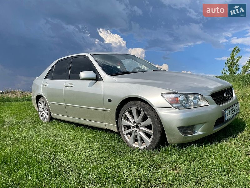 Седан Lexus IS 1999 в Белой Церкви