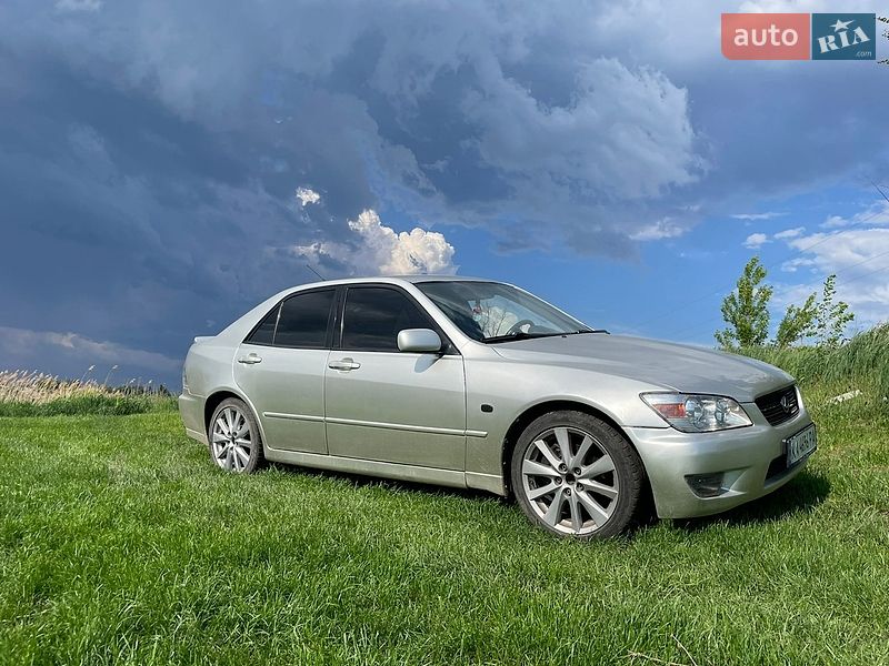 Седан Lexus IS 1999 в Белой Церкви