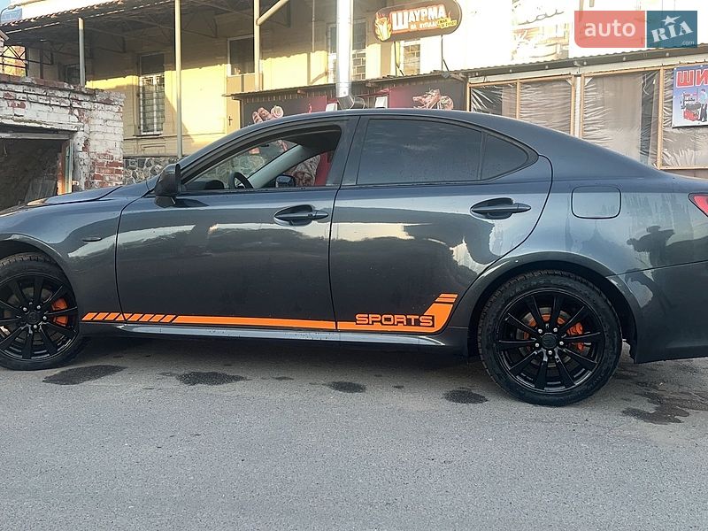 Lexus IS 2005