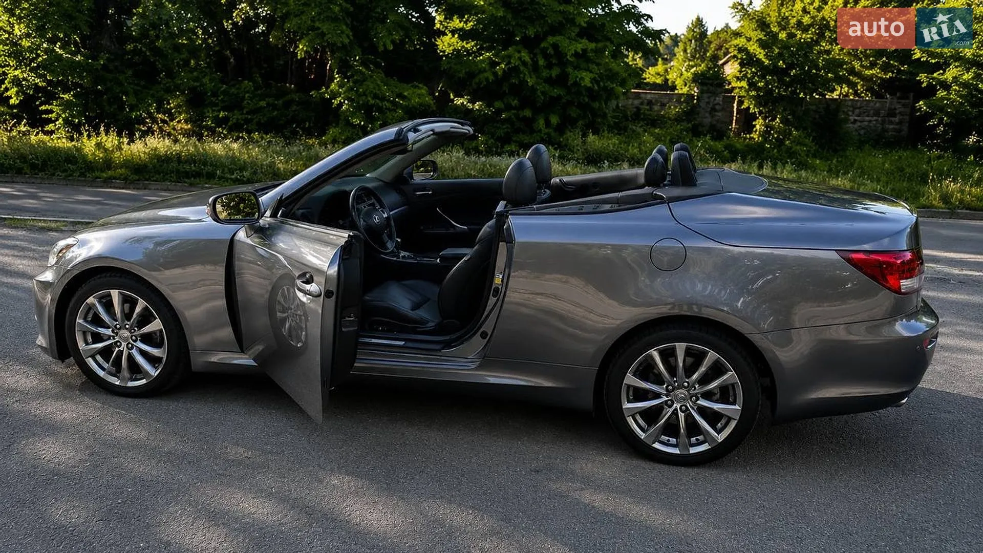 2013 Lexus IS - мініатюра 3