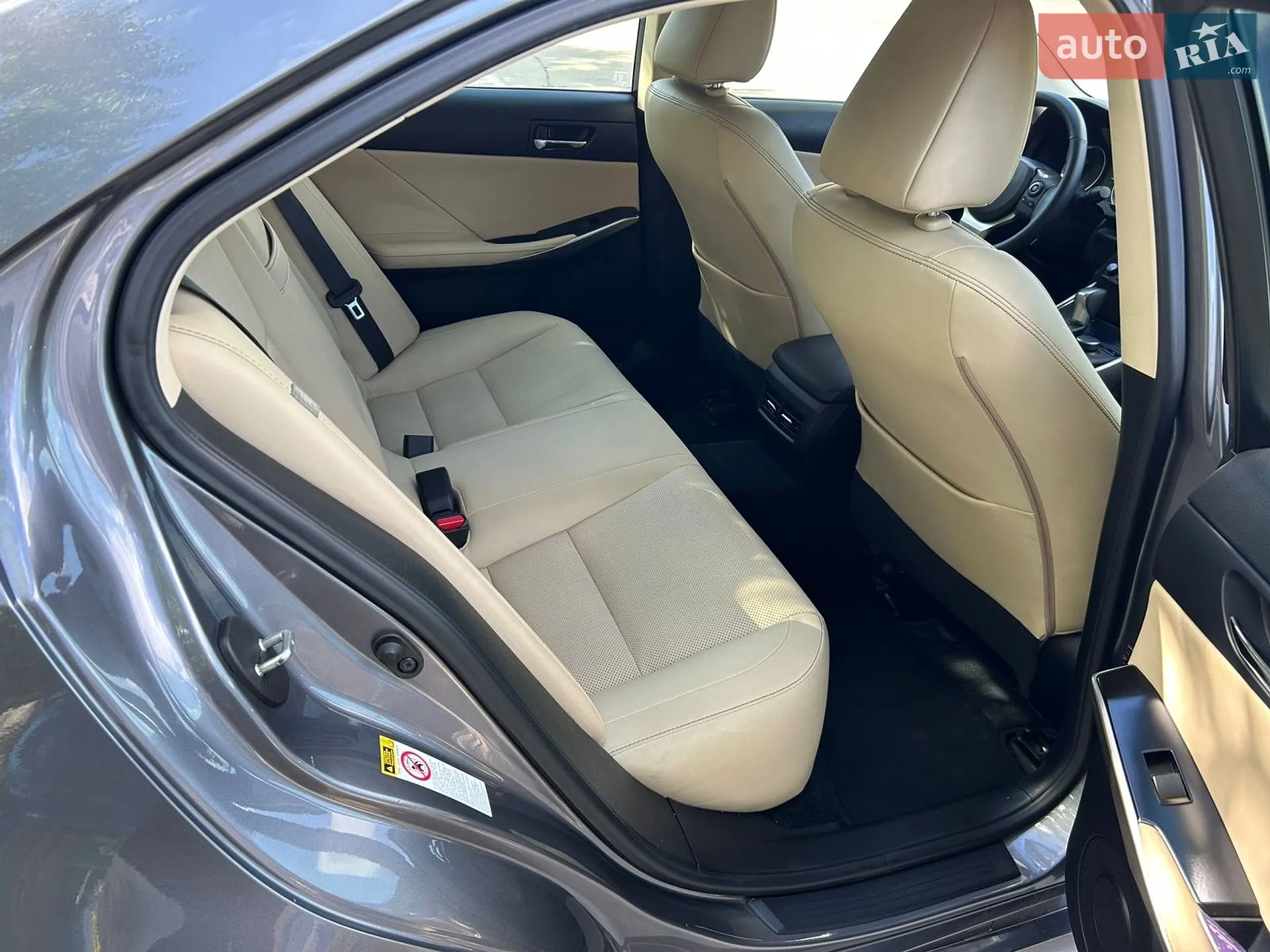 2013 Lexus IS - мініатюра 9