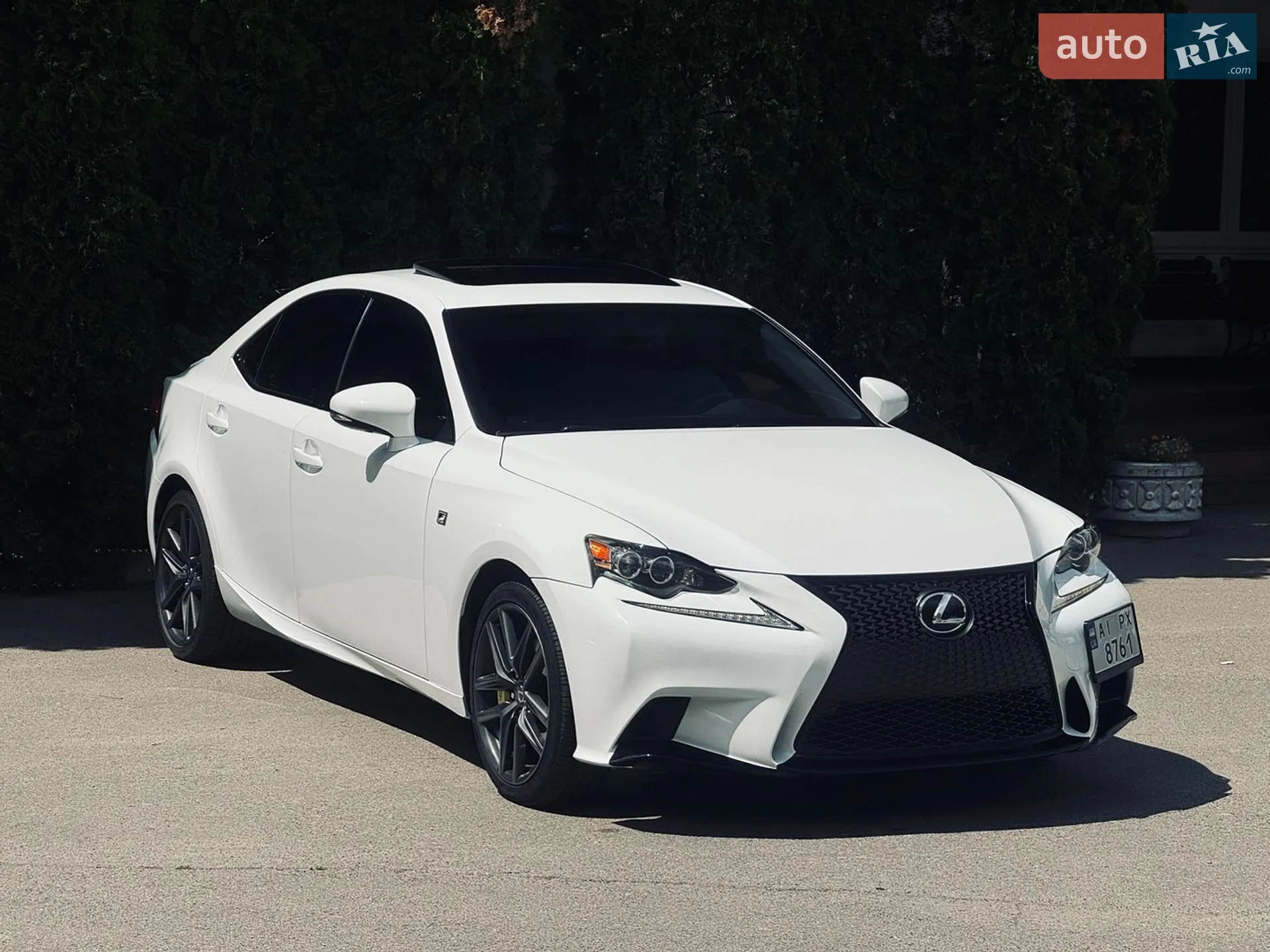 2016 Lexus IS - мініатюра 9