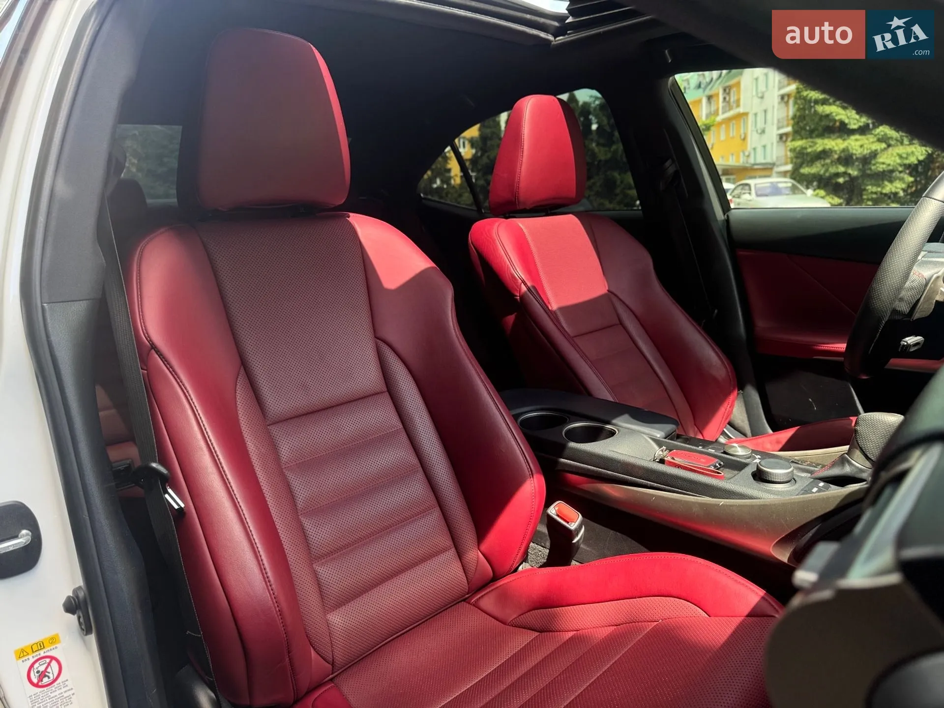 2016 Lexus IS - мініатюра 34