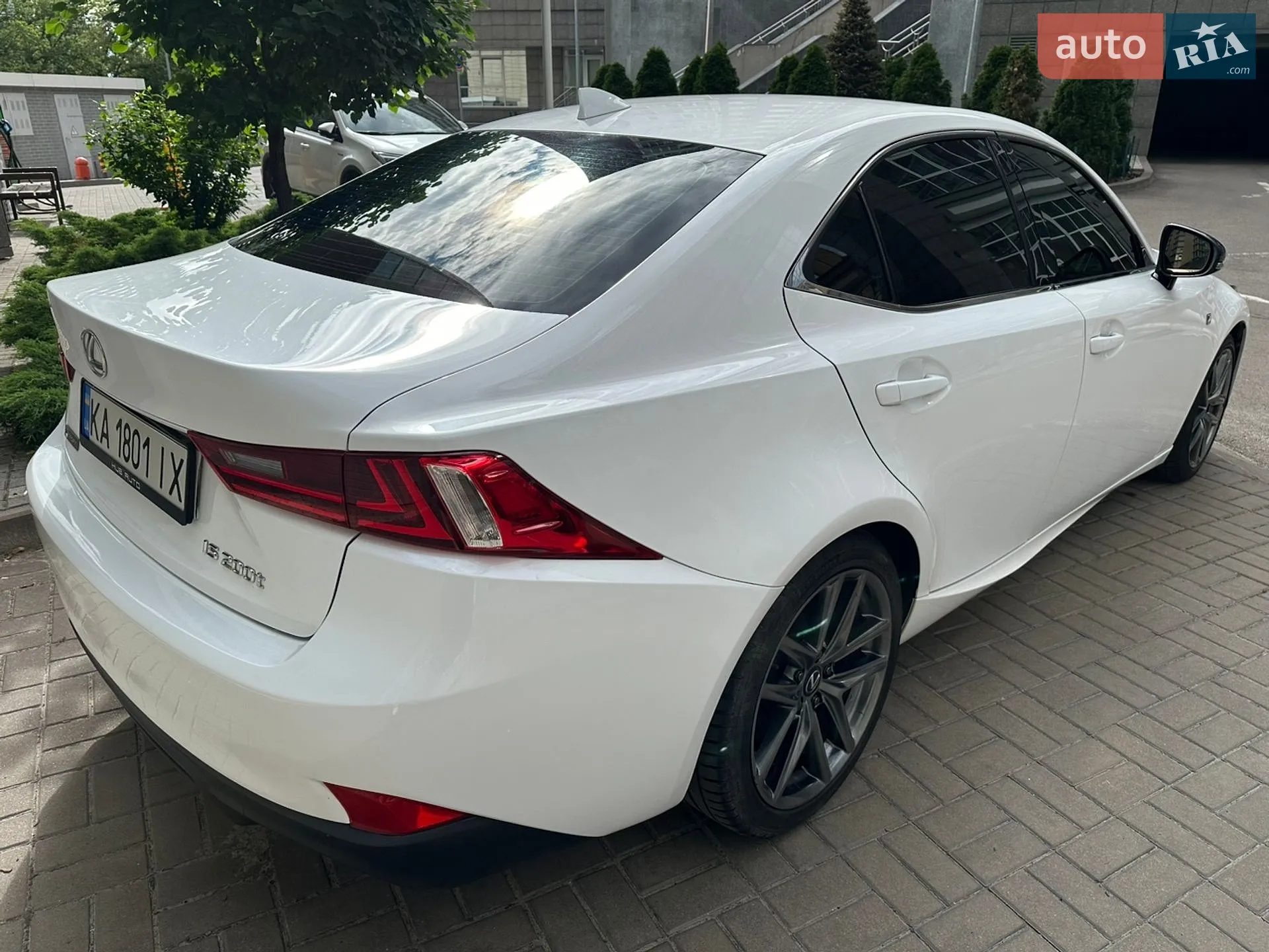 2015 Lexus IS - мініатюра 19