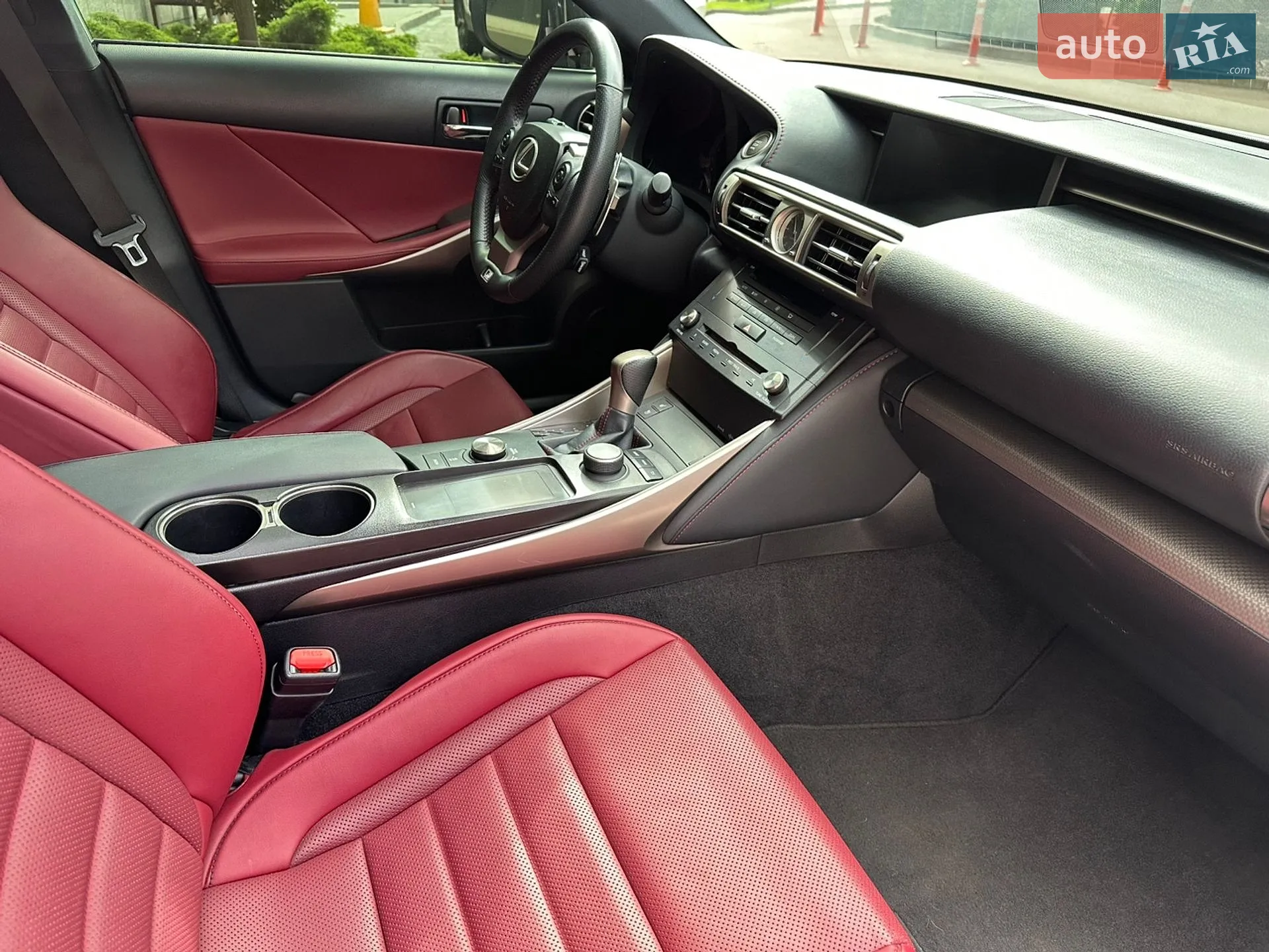 2015 Lexus IS - мініатюра 29