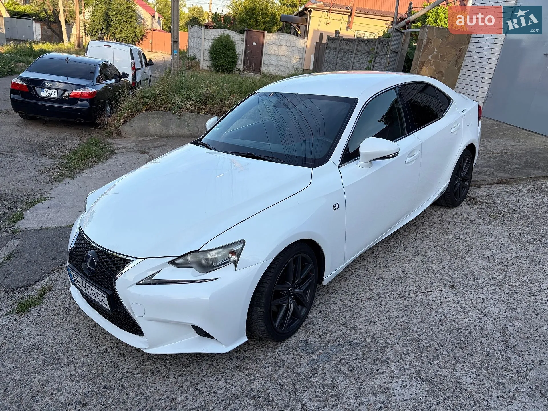 2013 Lexus IS - мініатюра 3