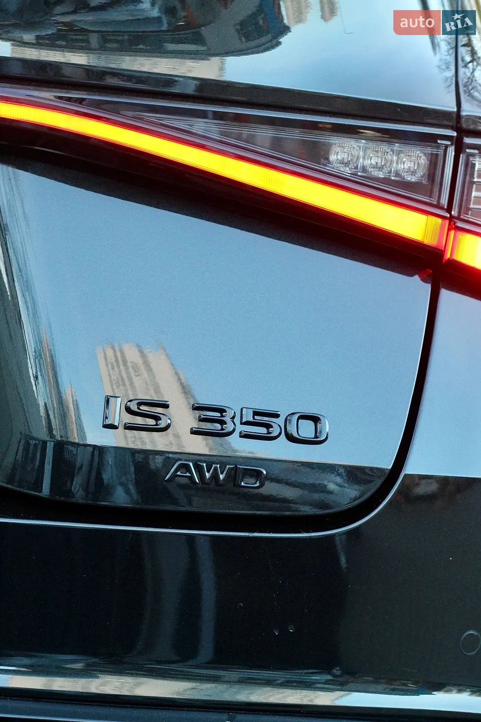 2021 Lexus IS - мініатюра 9