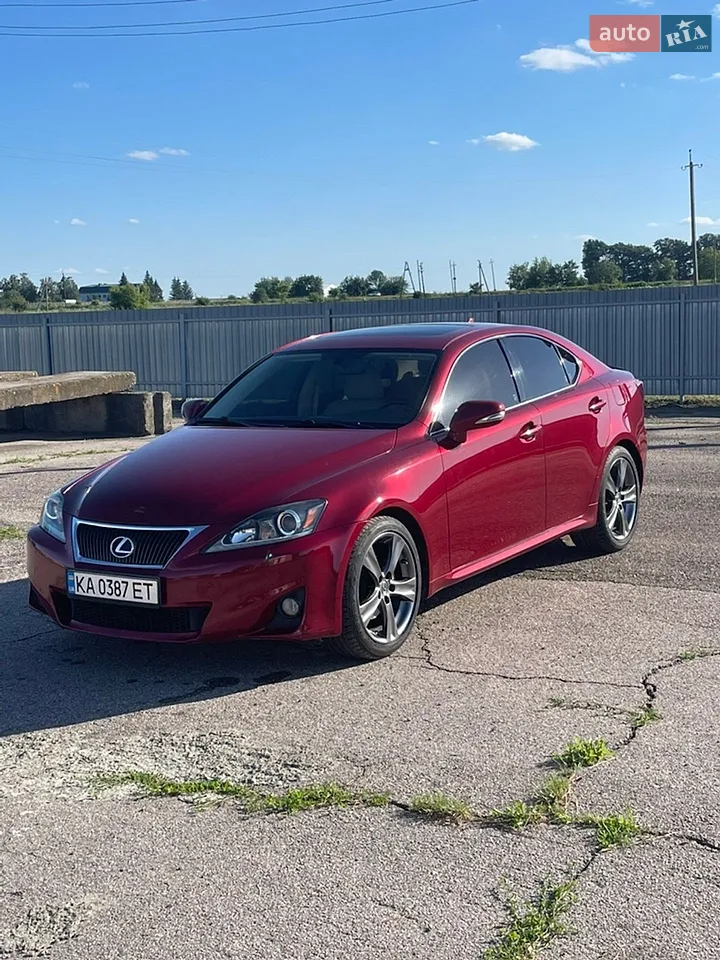 2011 Lexus IS - мініатюра 15