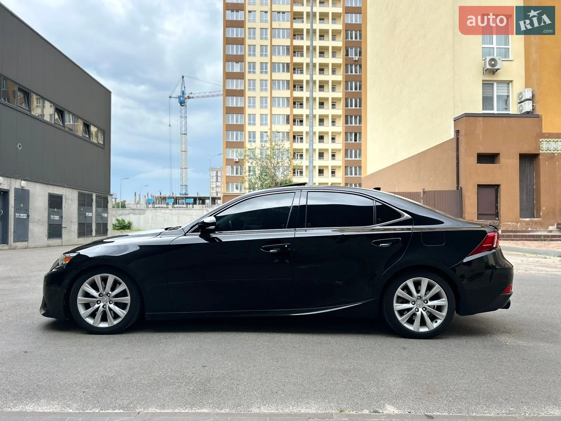 2016 Lexus IS - мініатюра 4