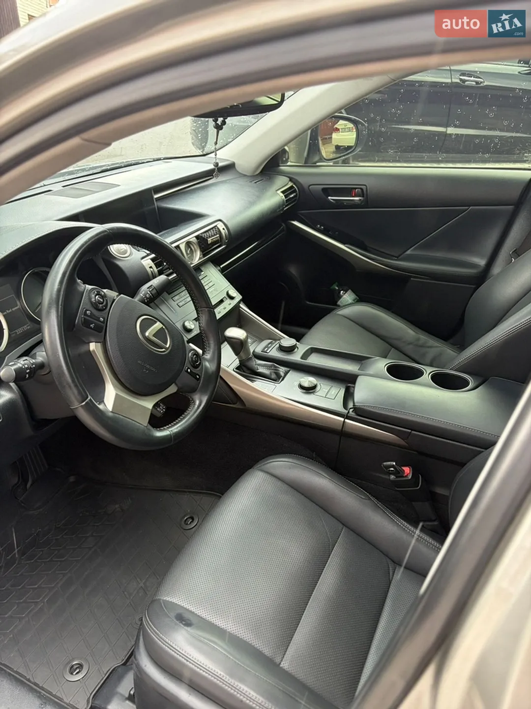 2014 Lexus IS - мініатюра 9