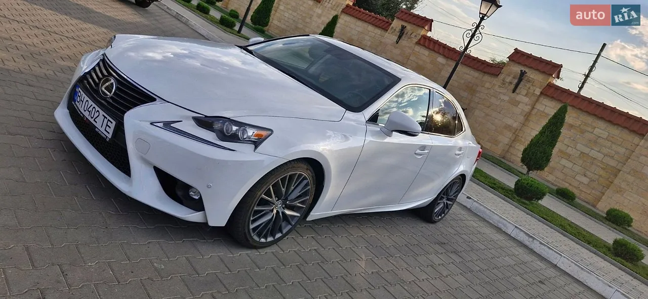2016 Lexus IS - мініатюра 21