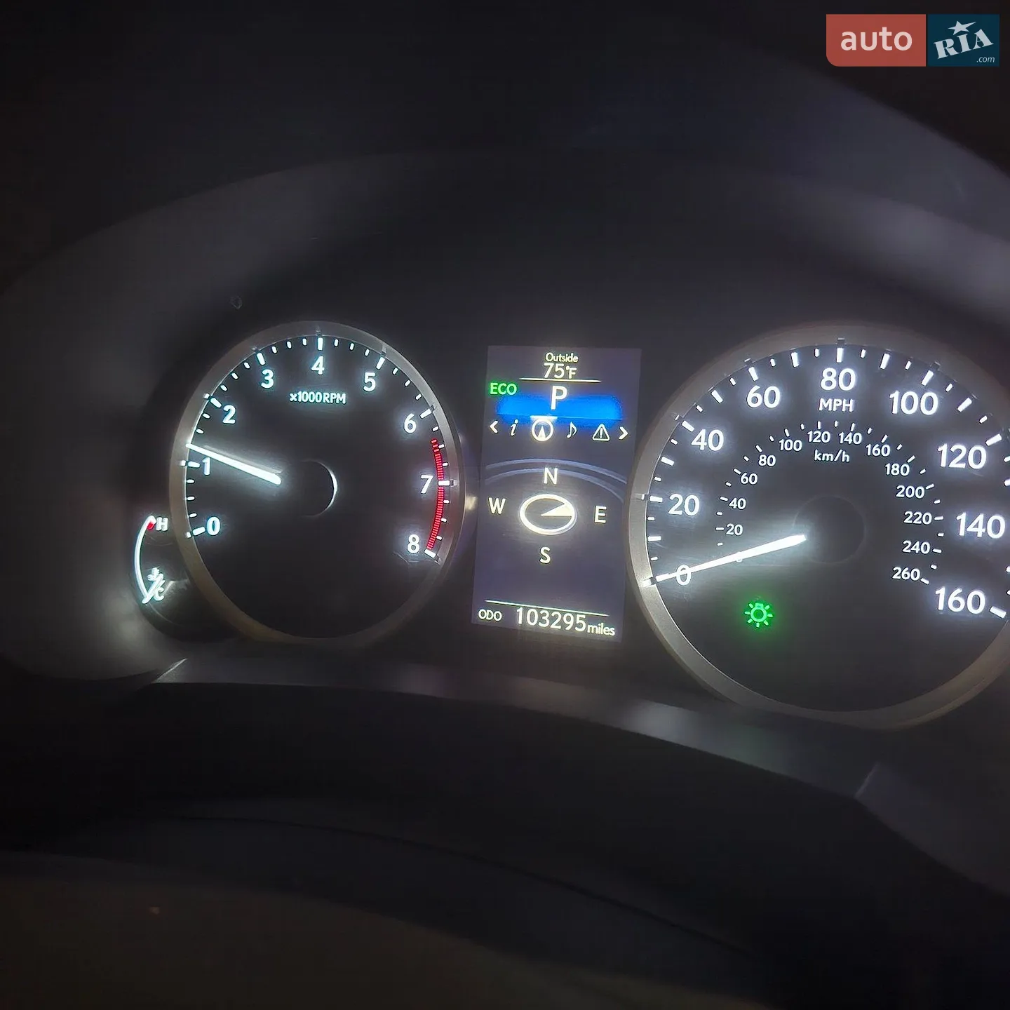 2015 Lexus IS - мініатюра 3