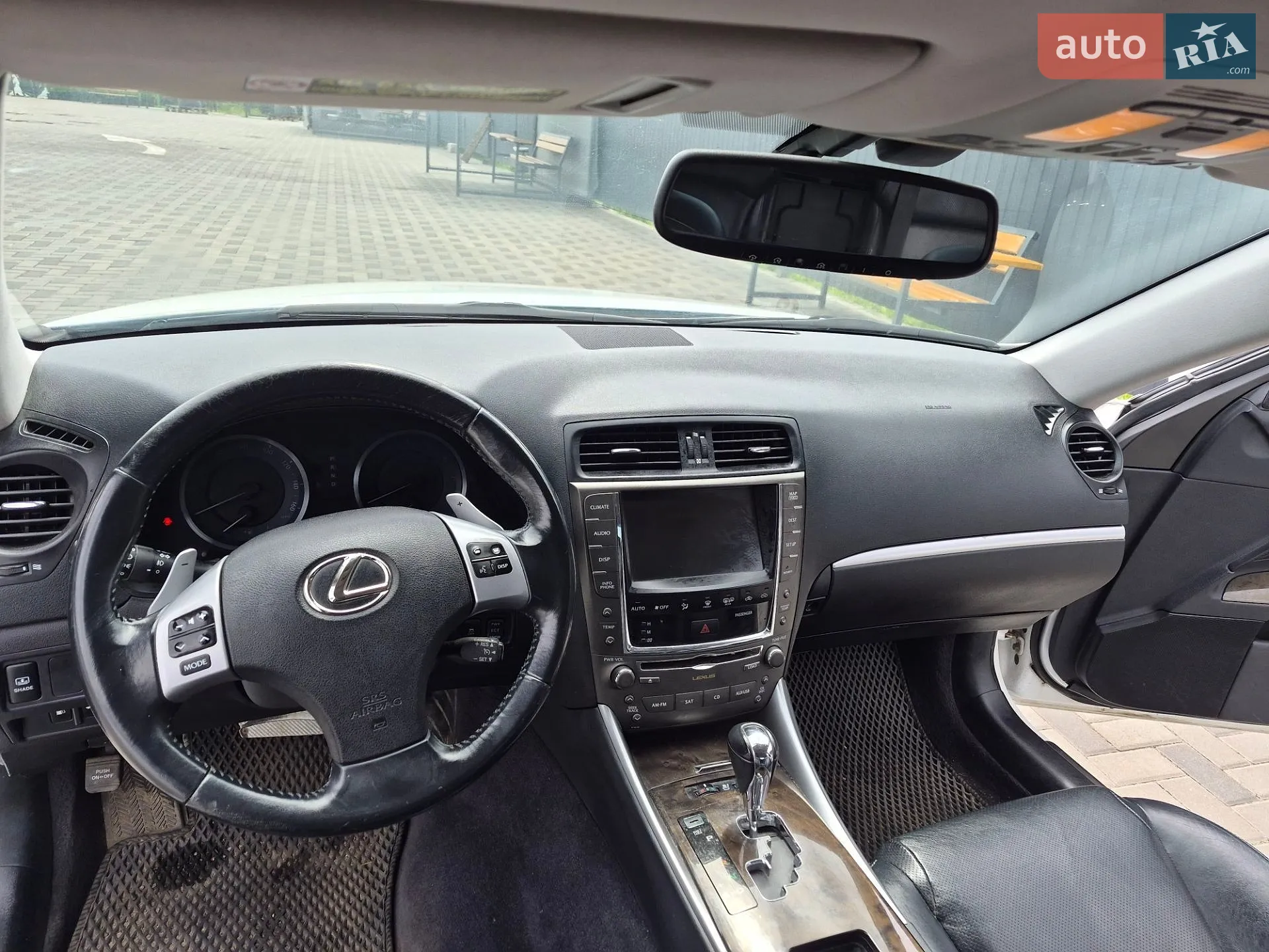 2011 Lexus IS - мініатюра 6