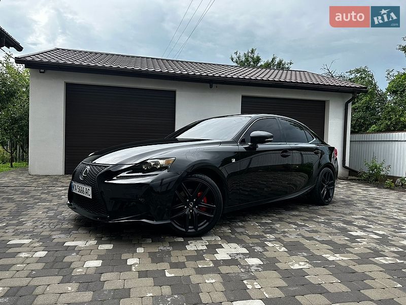 Седан Lexus IS 2014 в Миргороді