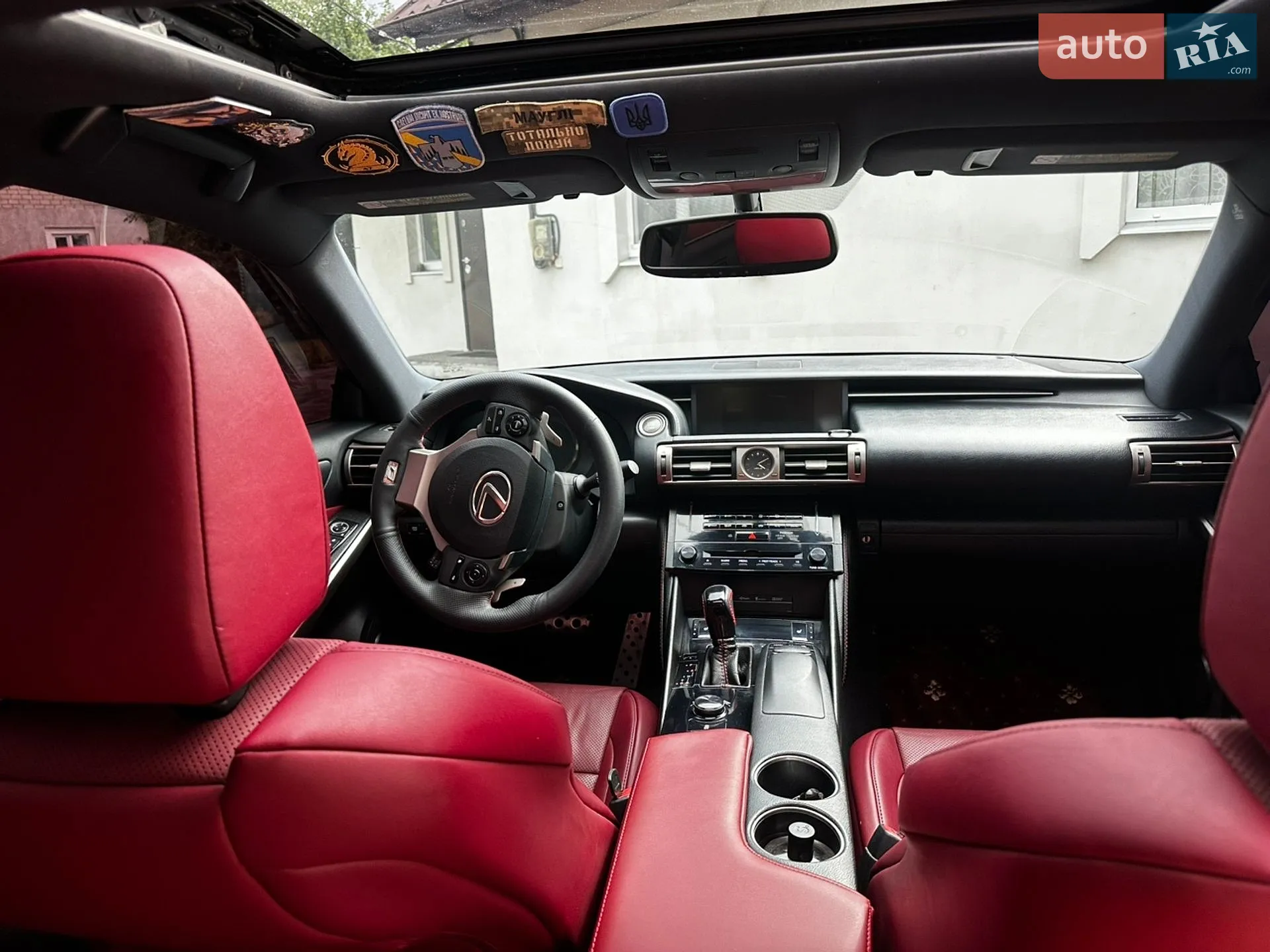2014 Lexus IS - мініатюра 16