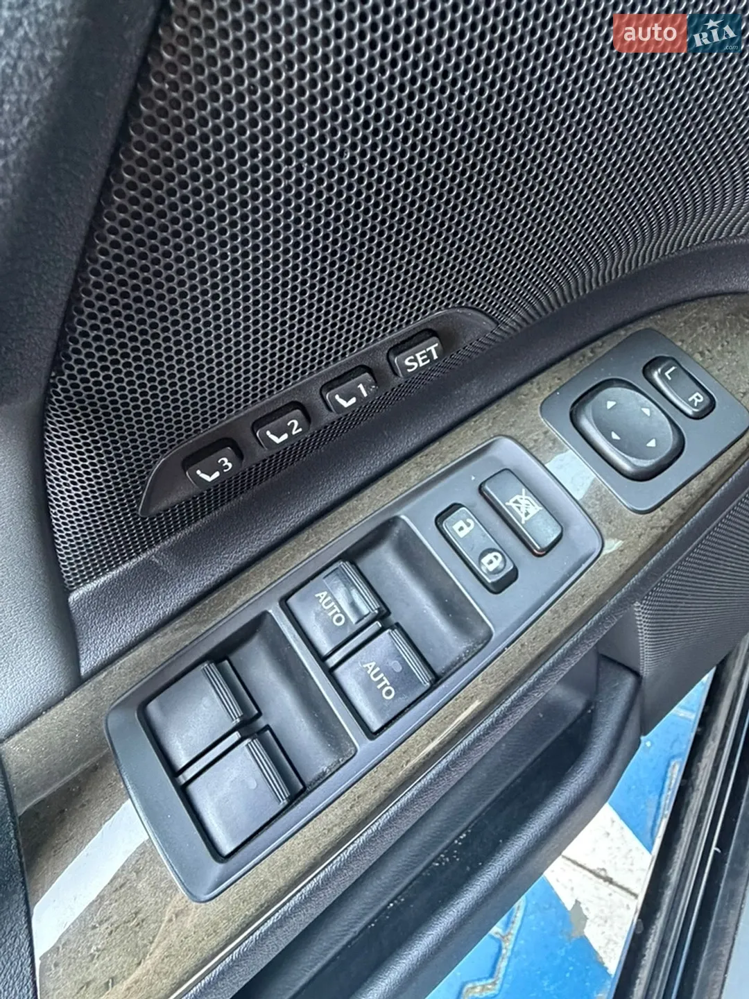 2011 Lexus IS - мініатюра 26