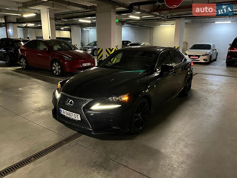 Седан Lexus IS 2014 в Киеве