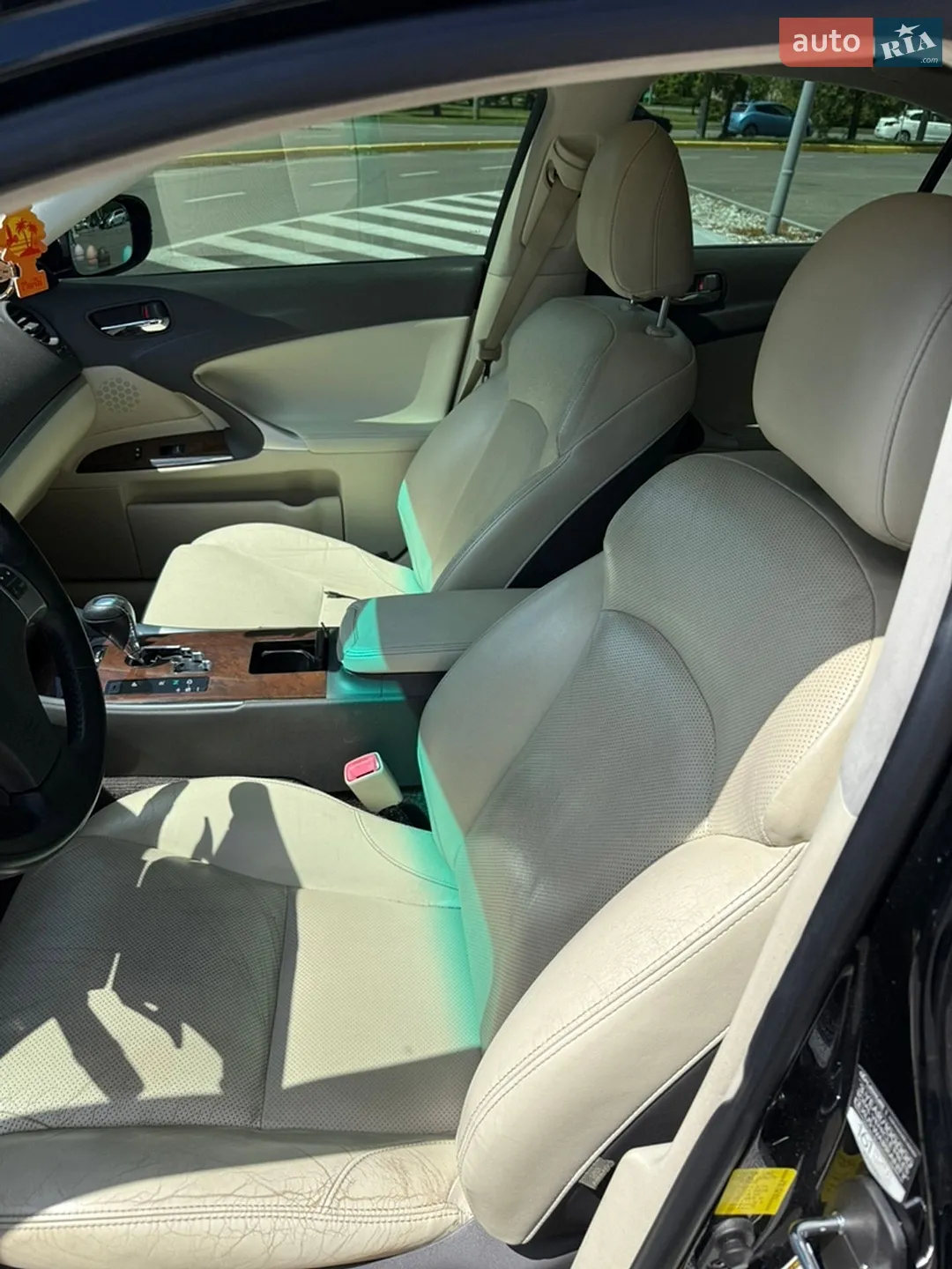 2011 Lexus IS - мініатюра 11