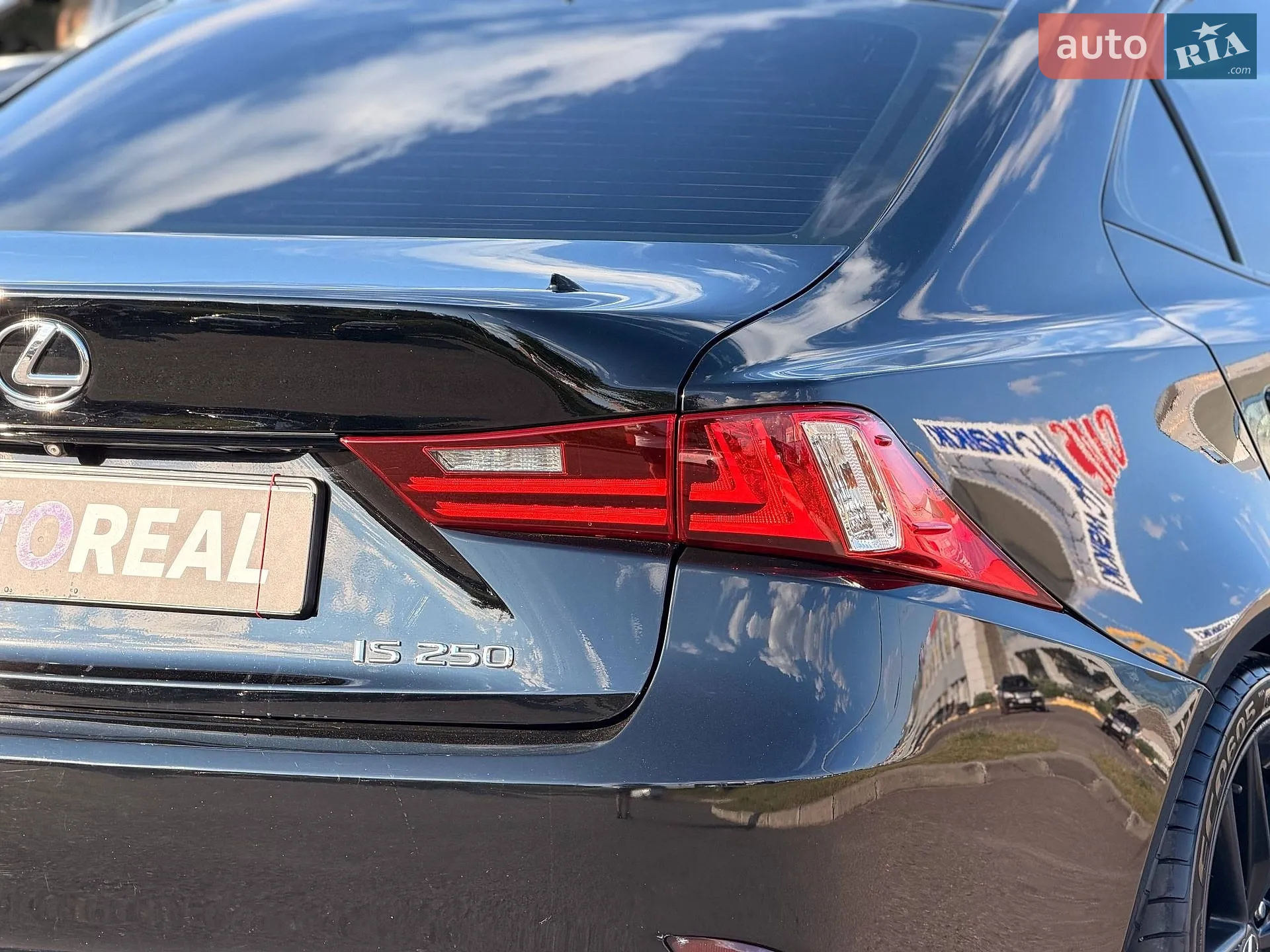 2015 Lexus IS - мініатюра 27