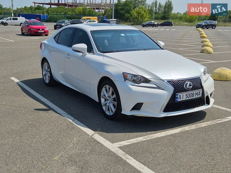 Lexus IS 2015
