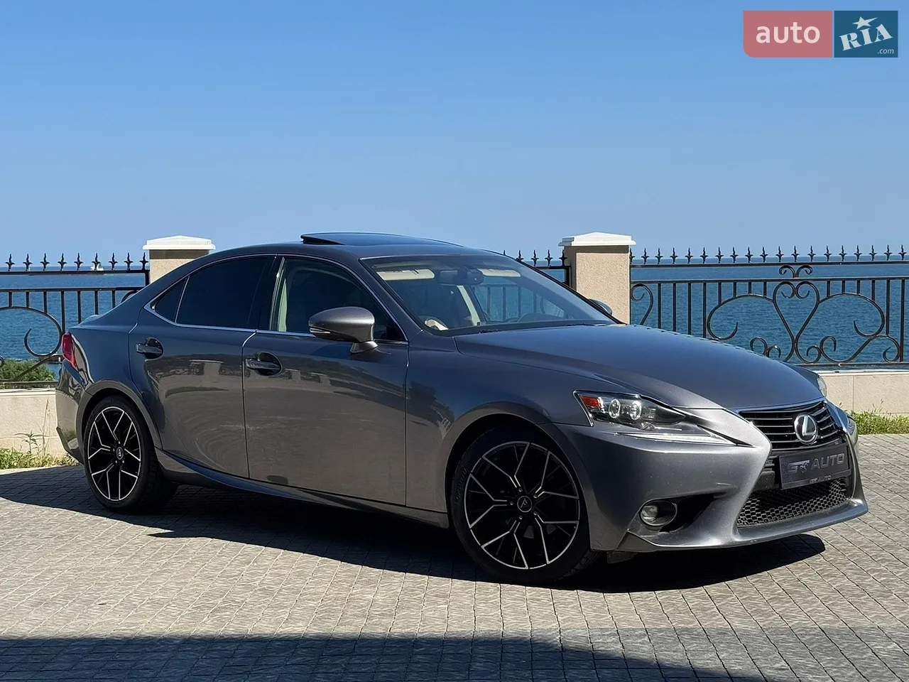 2016 Lexus IS - мініатюра 42