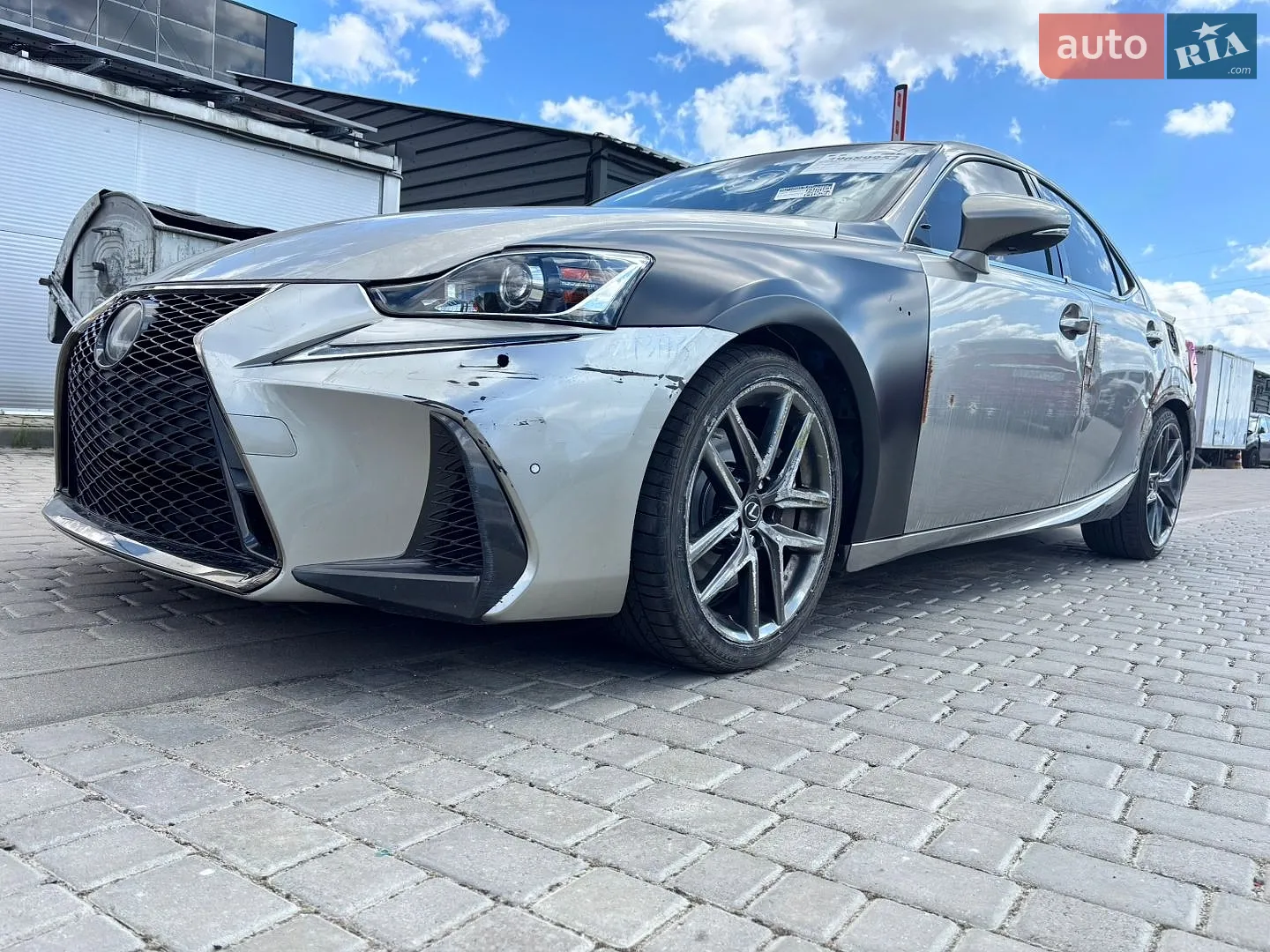 2018 Lexus IS - мініатюра 3