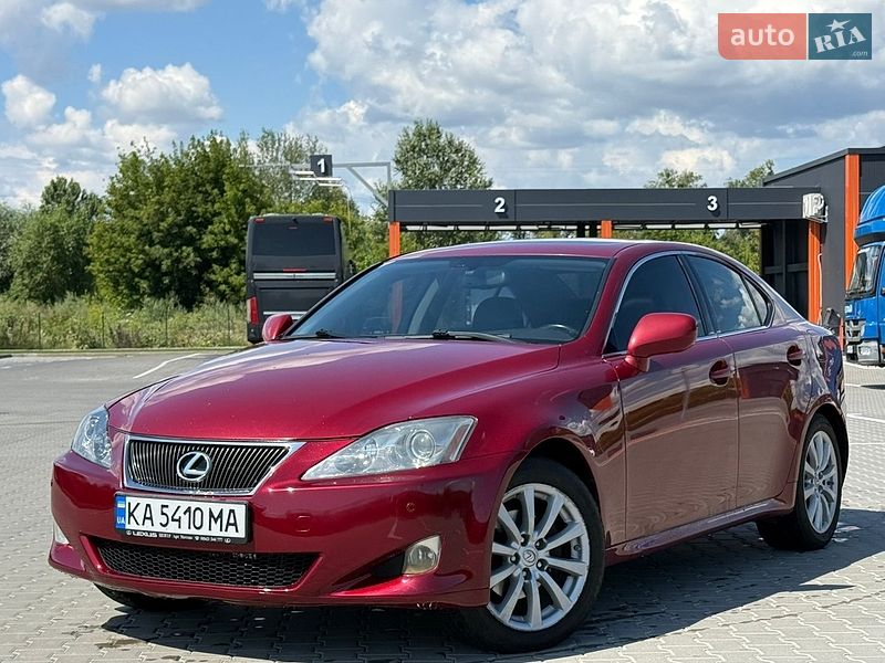 Седан Lexus IS 2006 в Виннице