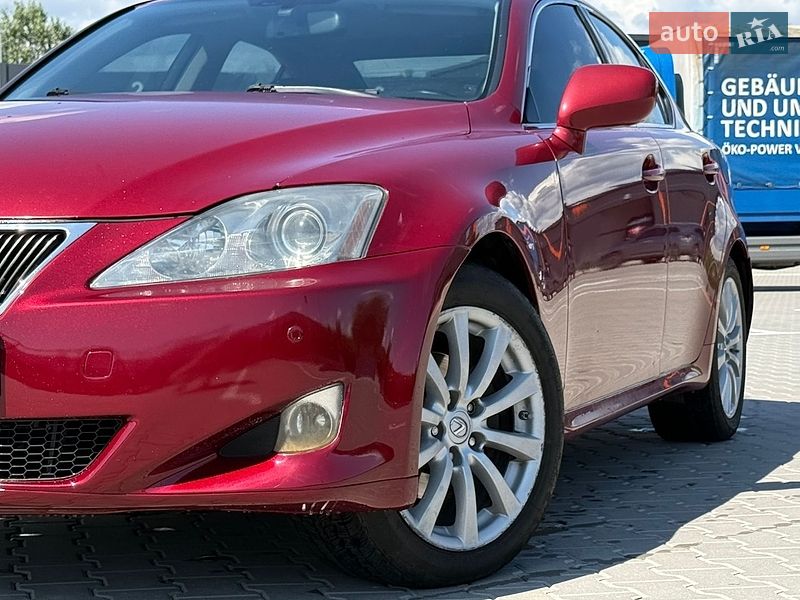 Седан Lexus IS 2006 в Виннице