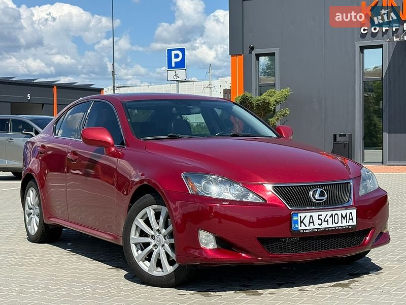 Седан Lexus IS 2006 в Виннице