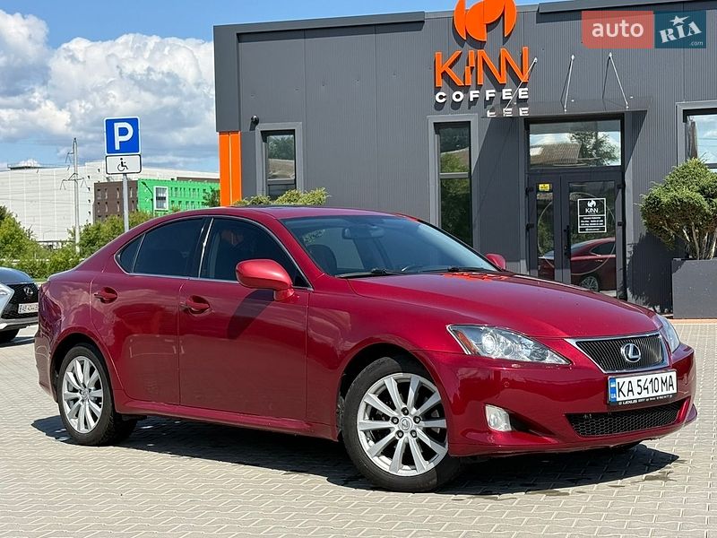 Седан Lexus IS 2006 в Виннице
