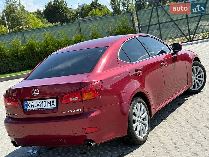 Седан Lexus IS 2006 в Виннице