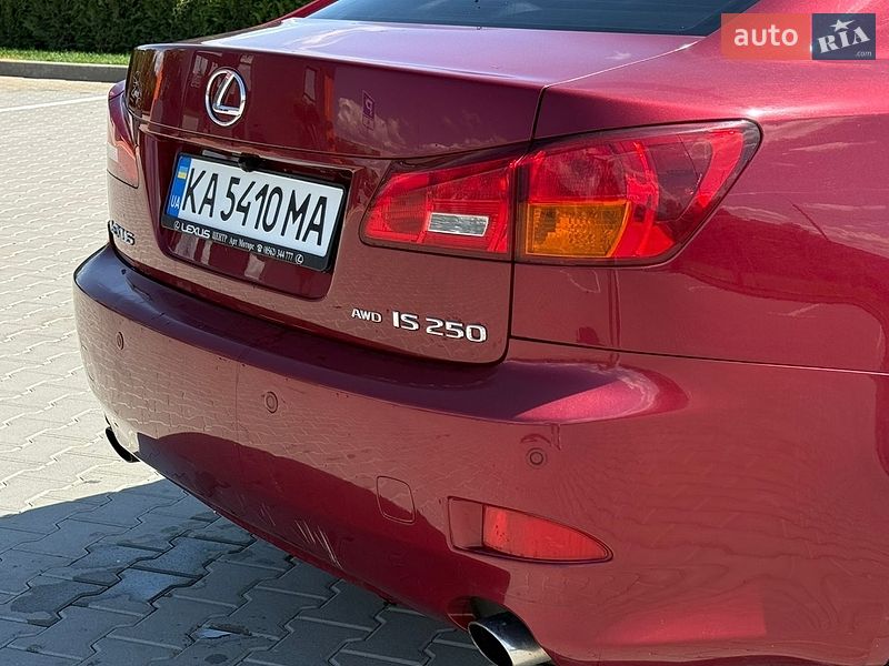 Седан Lexus IS 2006 в Виннице