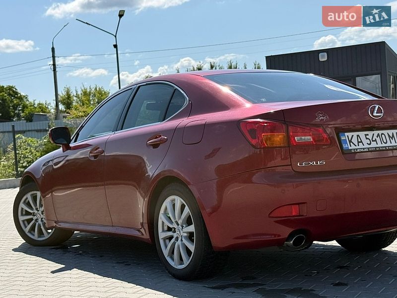 Седан Lexus IS 2006 в Виннице