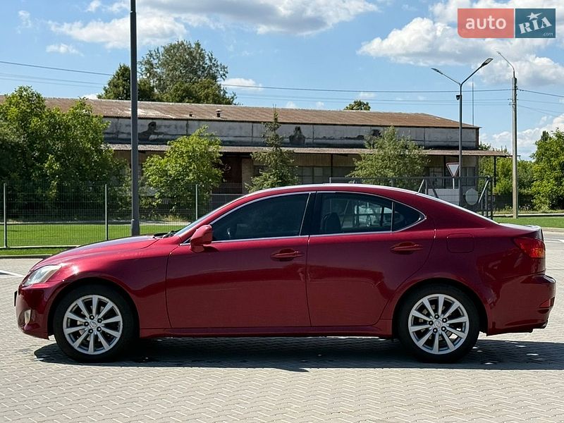 Седан Lexus IS 2006 в Виннице